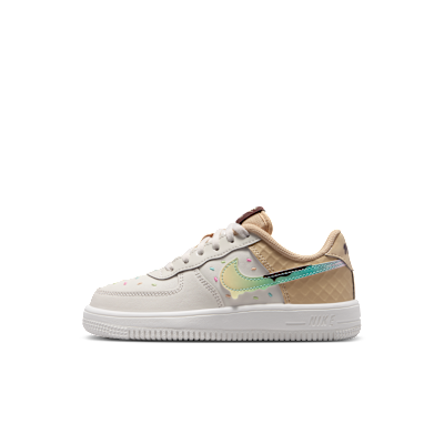 ナイキ エアフォース1 LE ジュニアシューズ NIKE公式】ナイキ フォース 1 LOW リトルキッズシューズ.オンライン